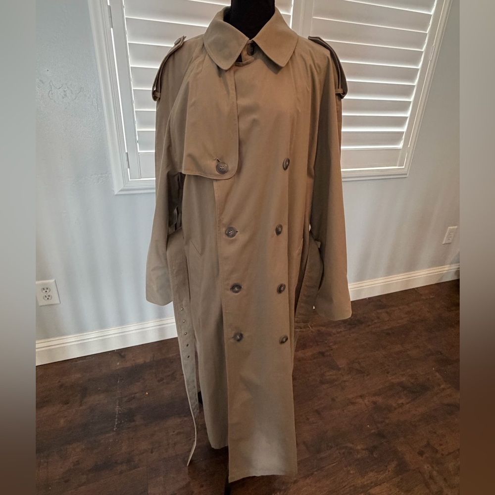 🧥 Towne by London Fog Trench Coat – Size 42 Long